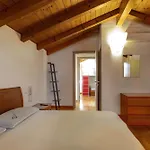 Dimora All'angolo - Moderno E In Centro