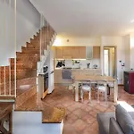 Dimora All'angolo - Moderno E In Centro Apartman *