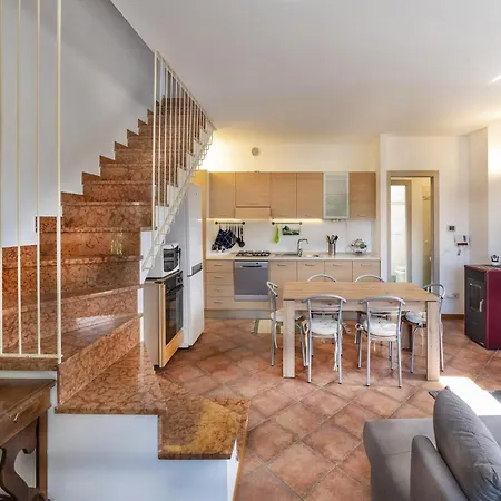 Dimora All'angolo - Moderno E In Centro Апартаменты *