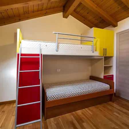 Dimora All'angolo - Moderno E In Centro Apartment