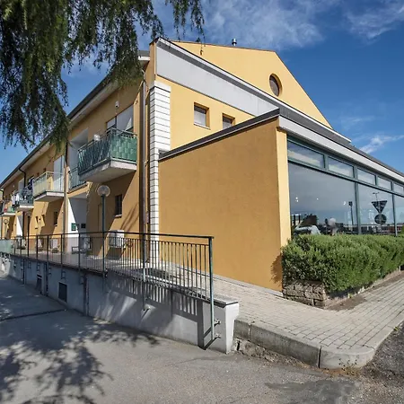 Dimora All'angolo - Moderno E In Centro