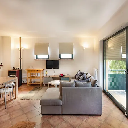 Dimora All'angolo - Moderno E In Centro Affi